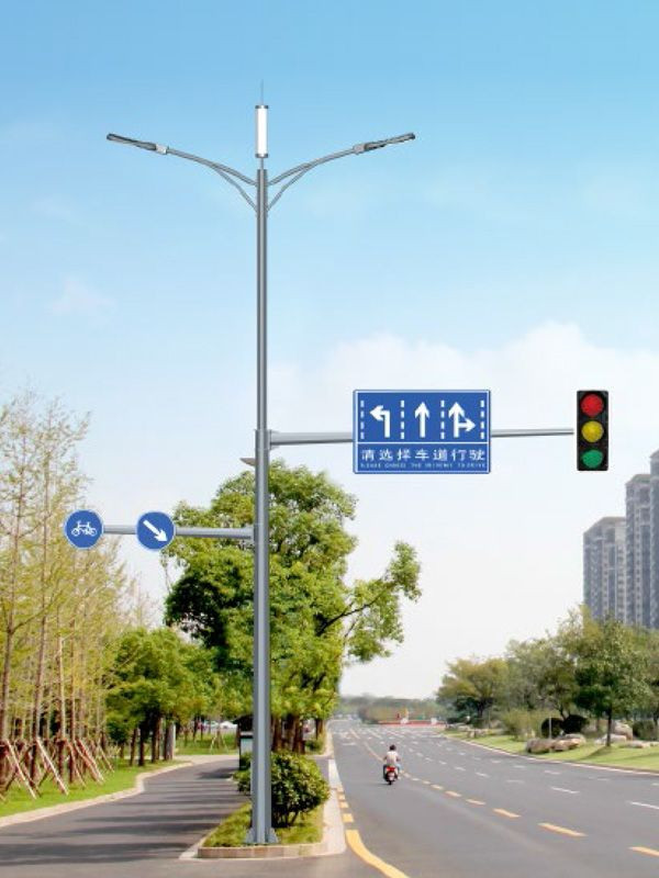 智慧路灯共杆系统 - 13米交通标志牌电子警察一体机双臂多功能共杆路灯