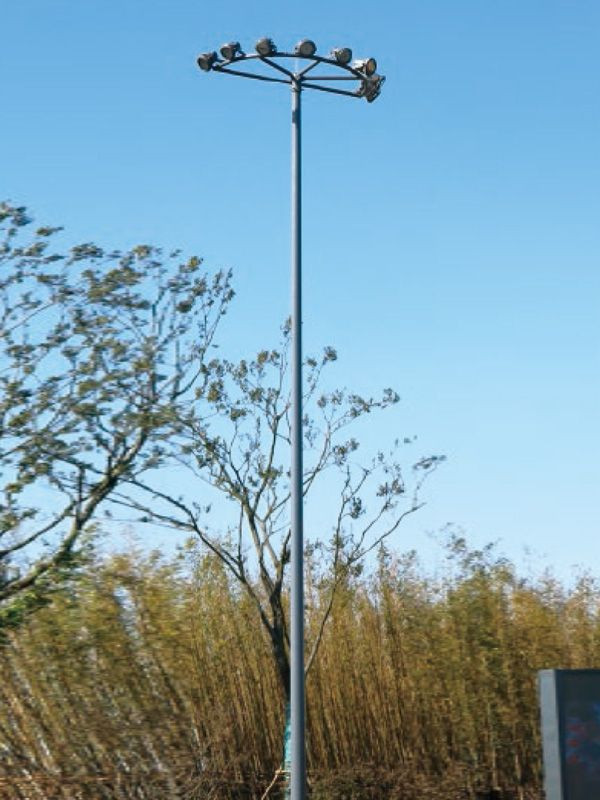 专业中杆灯生产厂家 - 江苏丰泽照明电器有限公司的16米转角中杆灯
